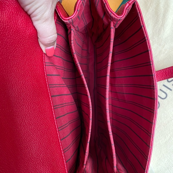 Authentic Louis Vuitton Métis red empreinte crossbody discontinued - Picture 10 of 13